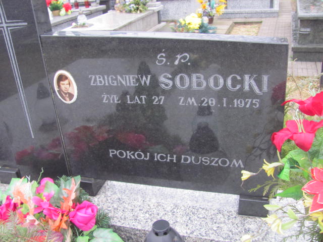 Krystyna Ogonek 1937 Włoszczowa - Grobonet - Wyszukiwarka osób pochowanych