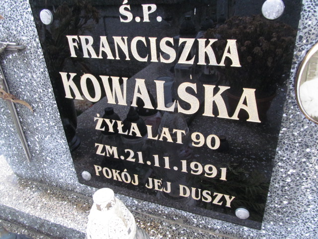 Franciszka Kowalska 1902 Włoszczowa - Grobonet - Wyszukiwarka osób pochowanych